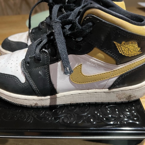 Nike Air Jordans kids - Picture 3 of 5